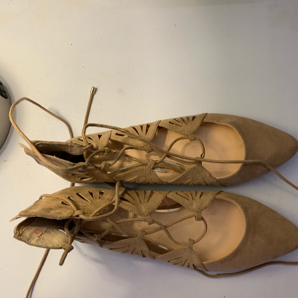 Like new Jessica Simpson Jesus sandal flats